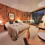 Appartement Confortable A 1850 Avec Balcon Et Parking - Fr-1-575-208 *